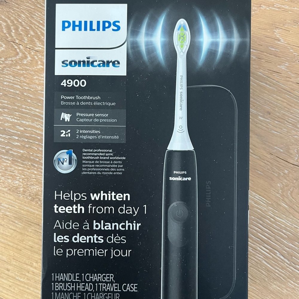 Philips Sonicare 4900 Electric Toothbrush - Black and White